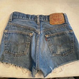 LEVI DENIM JEAN SHORTS 501